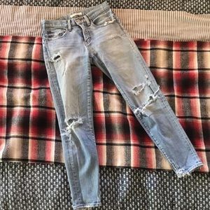 Moussy Vintage Comfort Velma 24. Distressed Jean